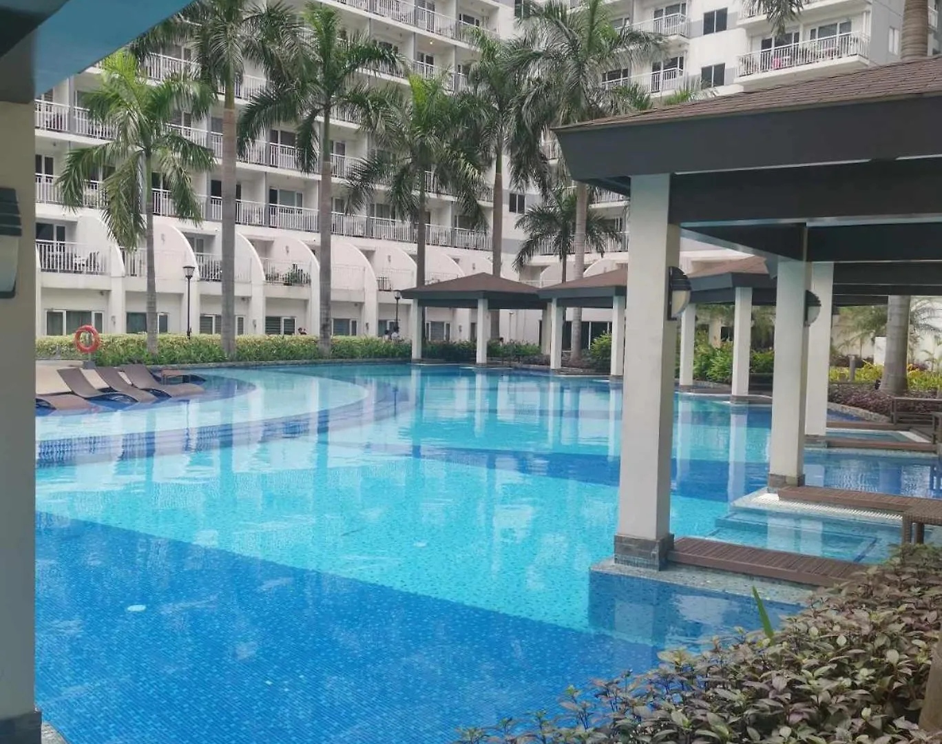Apartment Shell Condotel At Heart Of Moa Pasay 2 Manila Philippines
